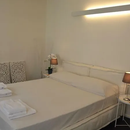 Corso Garibaldi White Blue Suite Apartment Milan